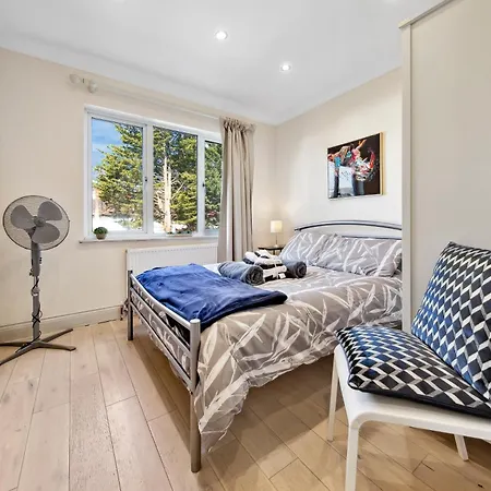 Apartamento Stylish 4 Bed 2 Bath Nw London